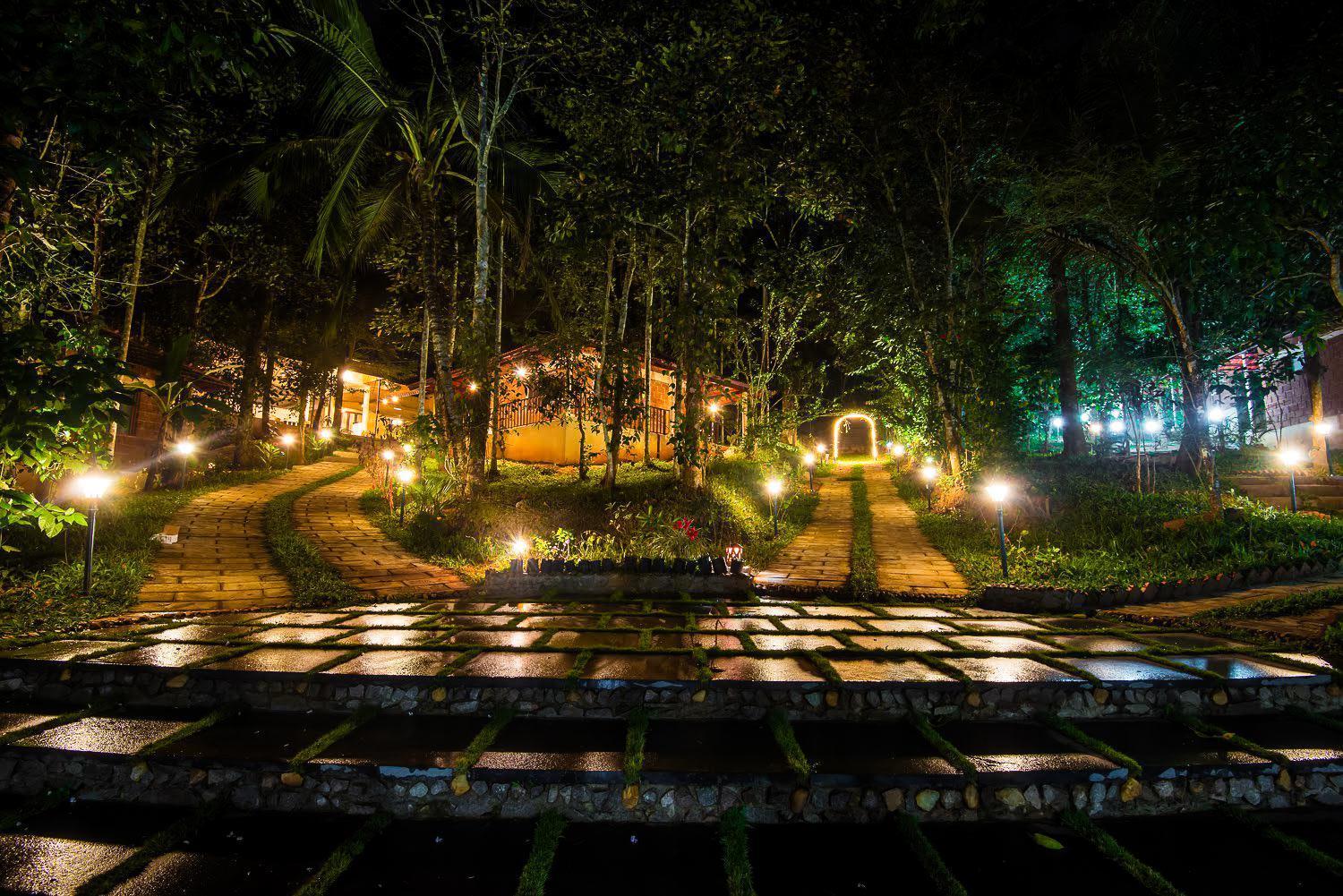 Raindrops Resorts Wayanad Sultan Bathery Bagian luar foto