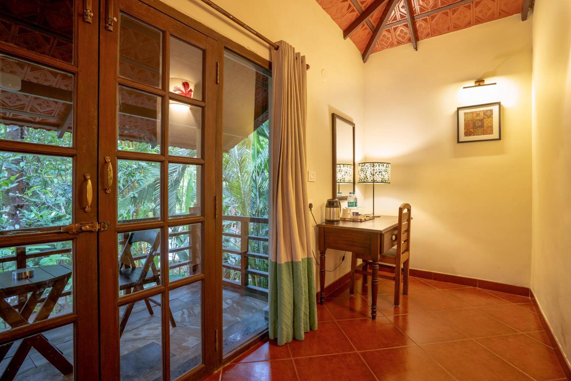 Raindrops Resorts Wayanad Sultan Bathery Bagian luar foto