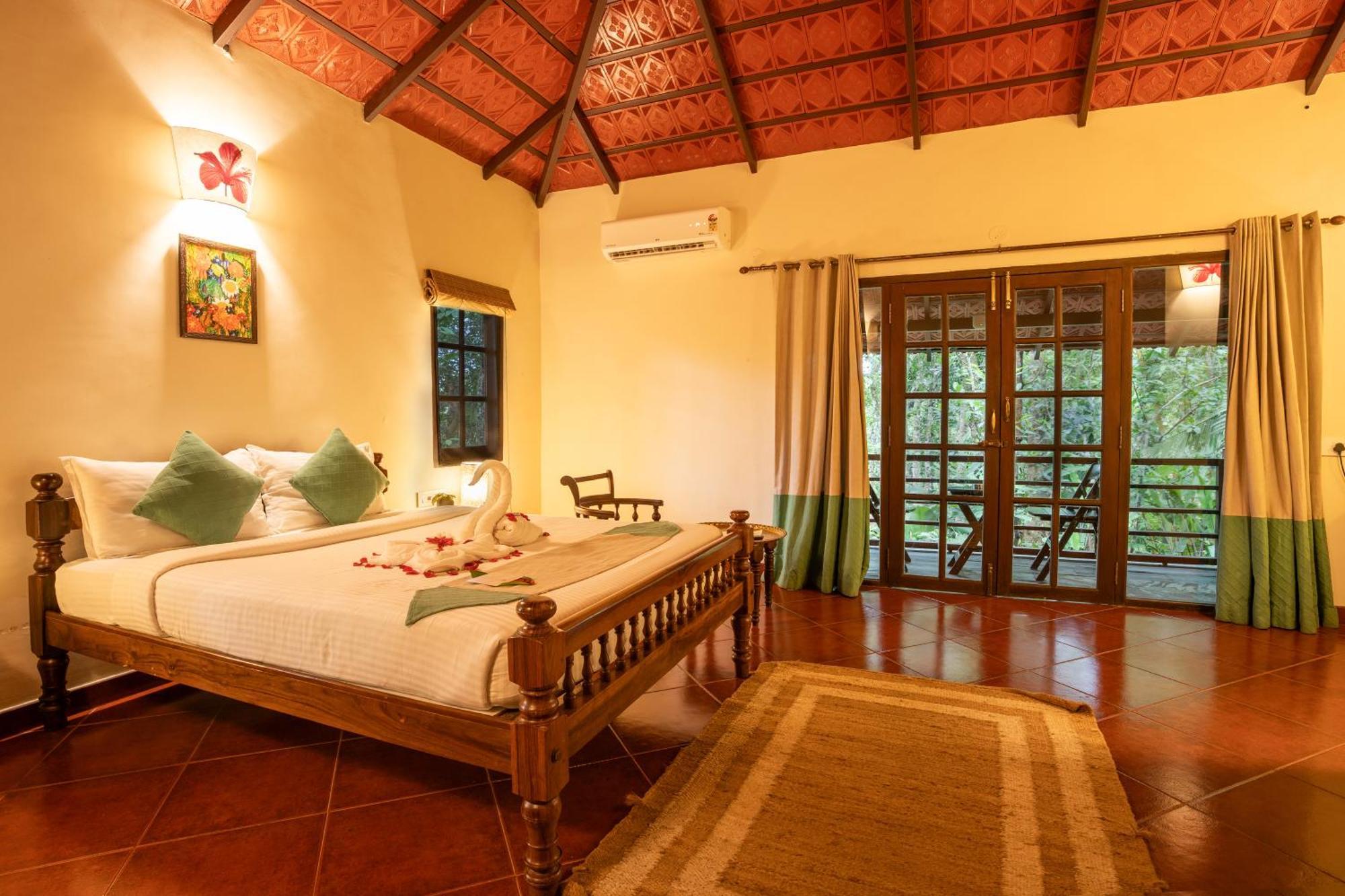 Raindrops Resorts Wayanad Sultan Bathery Bagian luar foto
