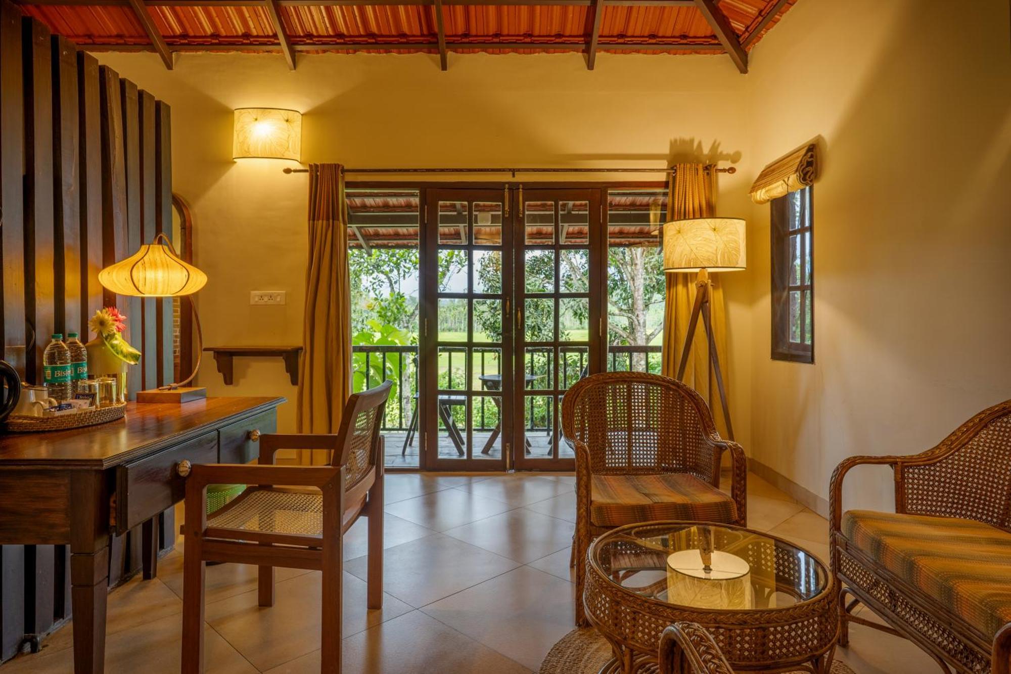 Raindrops Resorts Wayanad Sultan Bathery Bagian luar foto